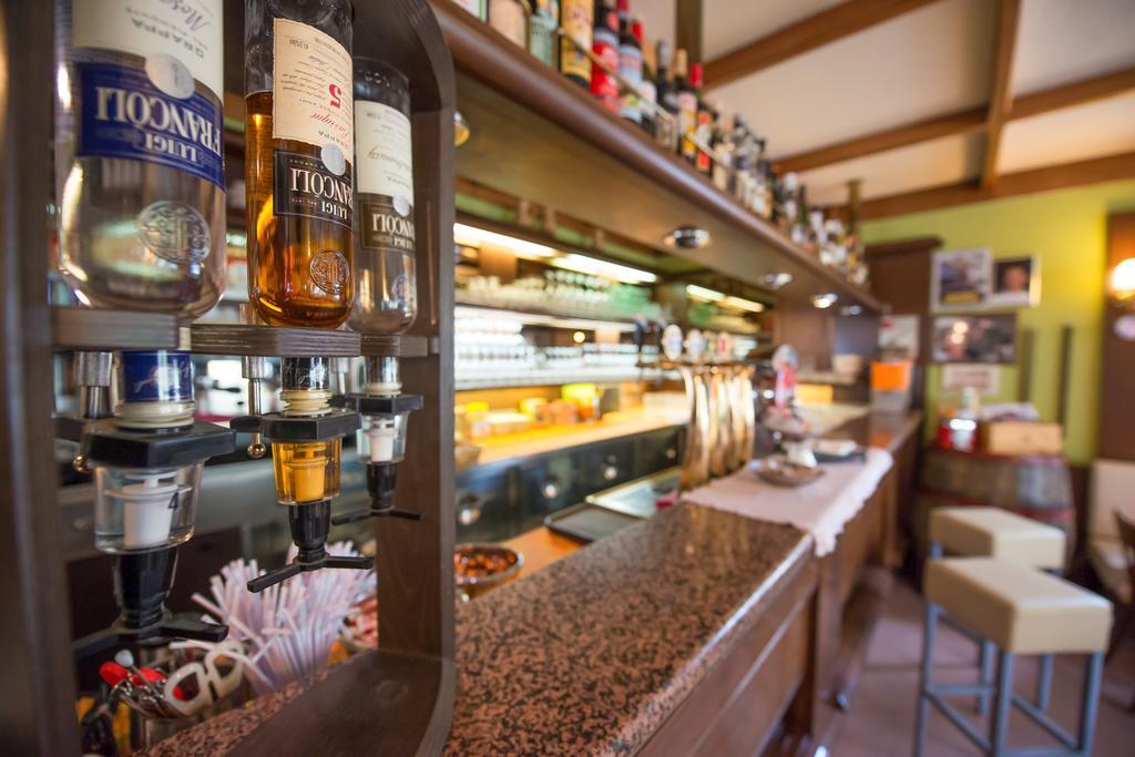 Dependance Sporting Hotel Ливиньо Екстериор снимка