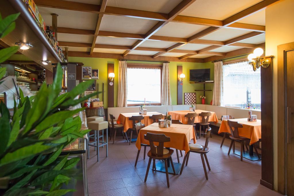 Dependance Sporting Hotel Ливиньо Екстериор снимка