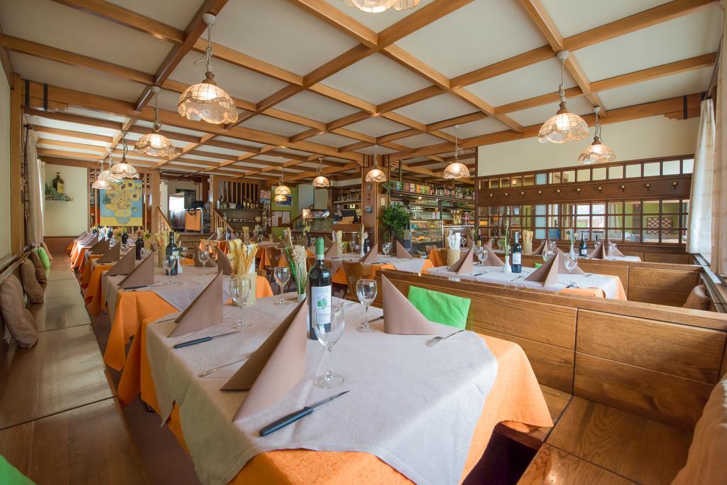 Dependance Sporting Hotel Ливиньо Екстериор снимка